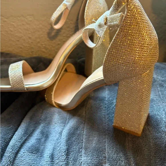 IDIFU Gold Strappy Heels - Picture 2 of 4